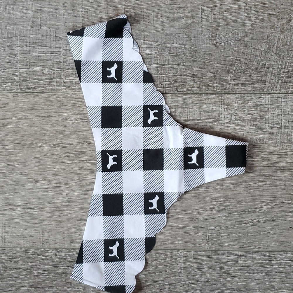 NWT PINK Victoria's Secret dog plaid thong bikini. Size